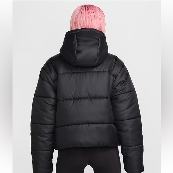 Nike Sportswear Classic Puffer, XS, Brand New and has never been worn. - Picture 2 of 4